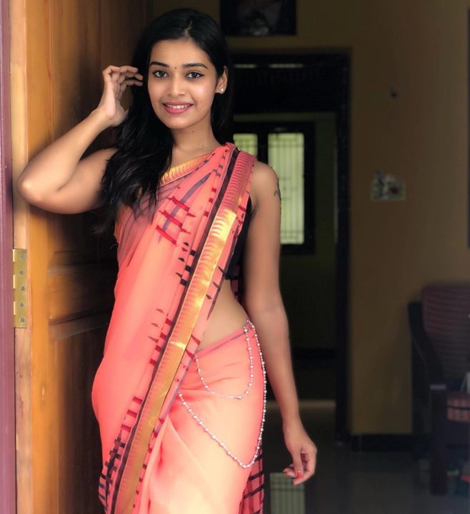 Dharsha Gupta saree photos