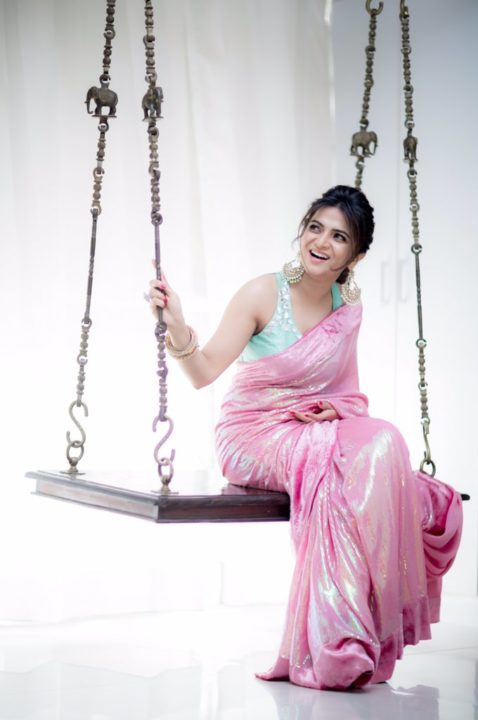 Dhivya Dharshini - South Indian actress photos in saree