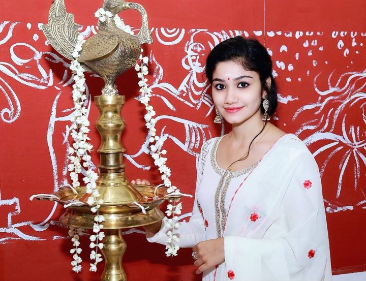 Malayalam actress Jasnya Jayadeesh photos