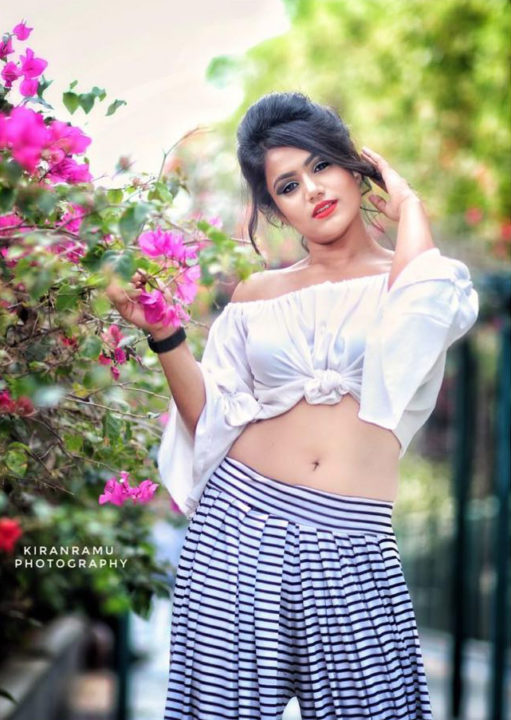 Bengaluru model Rasinii Gowda hot photoshoot stills