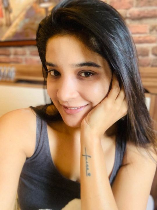 Sakshi Agarwal lockdown days photos