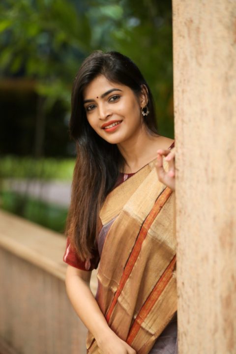 Sanchita Shetty – South Indian actress photos in saree