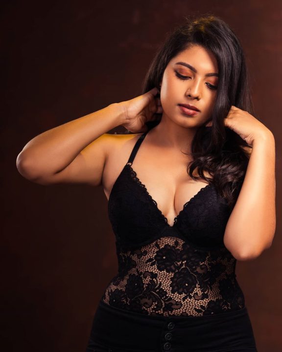 Aysh Ayrav hot photoshoot stills