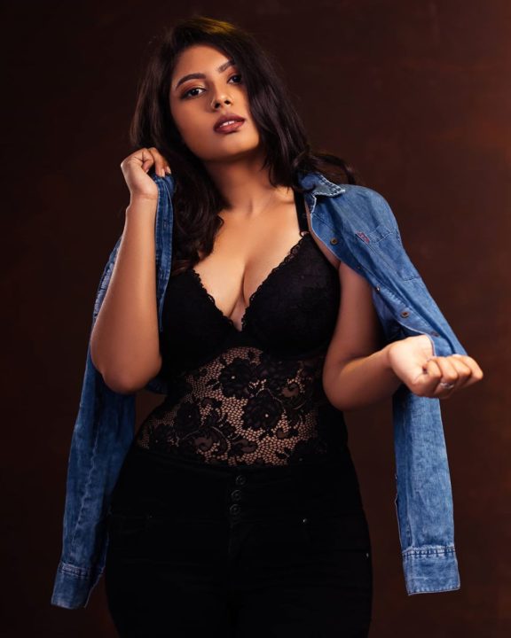 Aysh Ayrav hot photoshoot stills