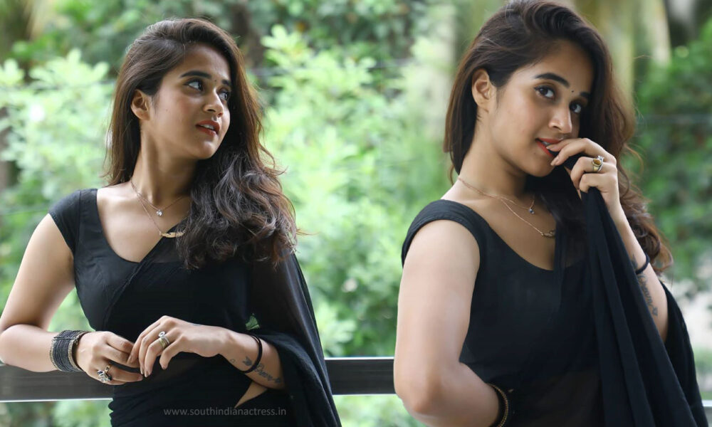 Deepthi Sunaina black saree photos