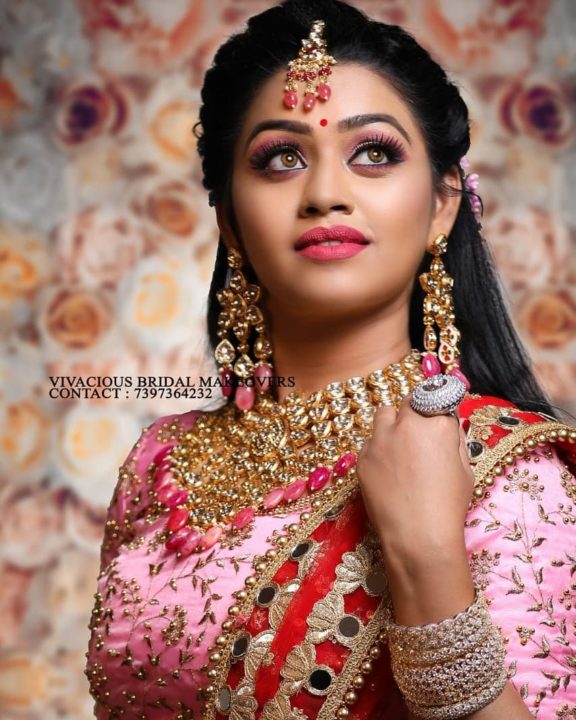 Tamil television actress Gayathri Yuvraaj photos