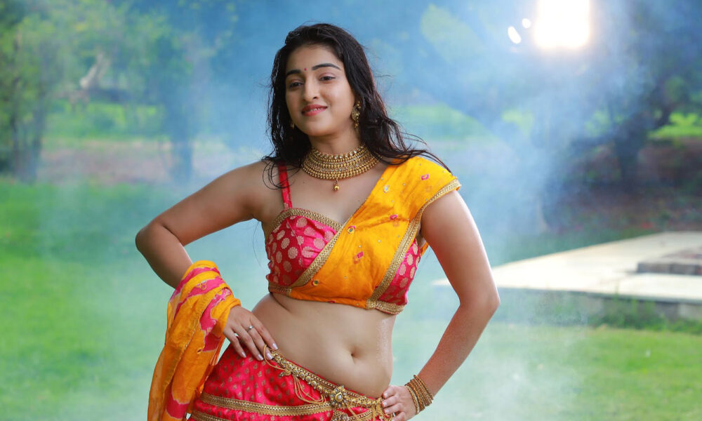 Mouryaani hot navel stills from Sundarangudu movie