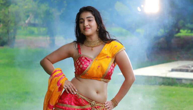 Mouryaani hot navel stills from Sundarangudu movie