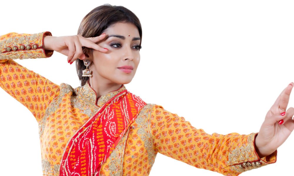 Shriya Saran in Dance Pose HD photos