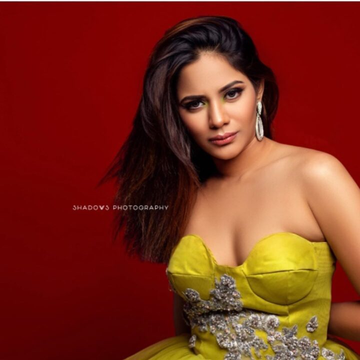 Aishwarya Dutta in strapless yellow gown photos