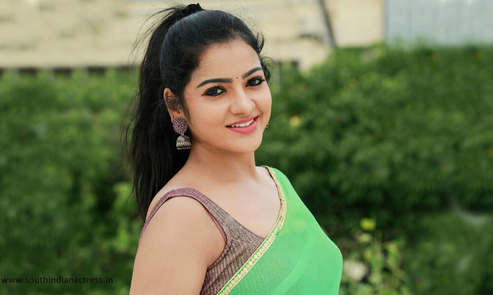 Chithu Vj latest stills in green saree