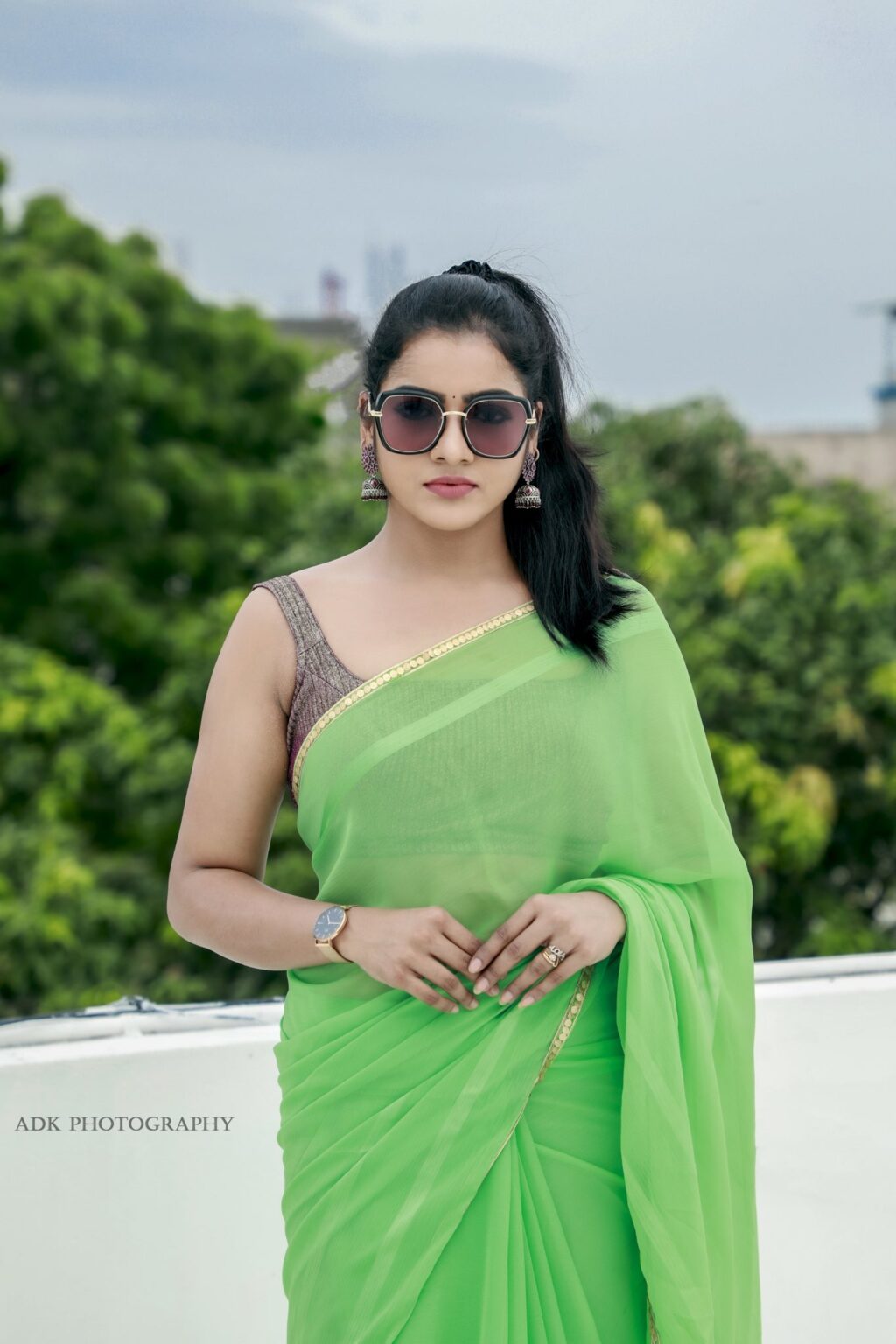 Chithu Vj latest stills in green saree - South Indian Actress