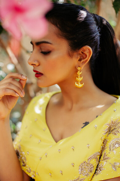 Shraddha Srinath in yellow drape dress photos