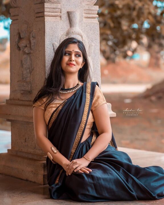 Bengaluru based beautiful model Srilakshmi Navale saree photos