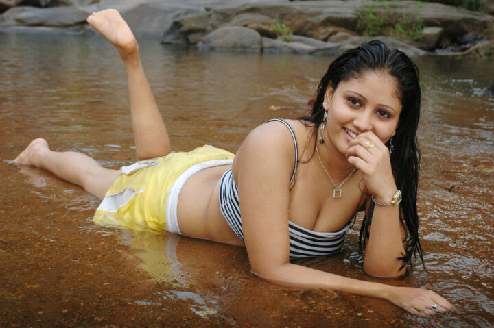 Actress Amrutha Valli hot sizzling photos