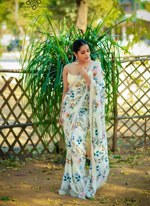 Rashmi Gautam in saree photos