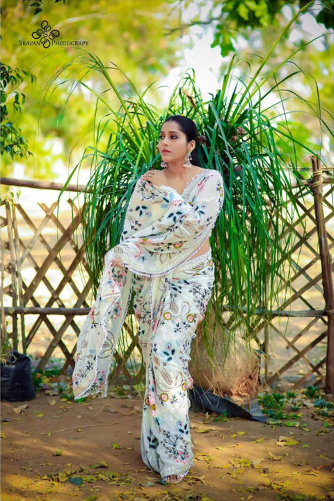 Rashmi Gautam in saree photos