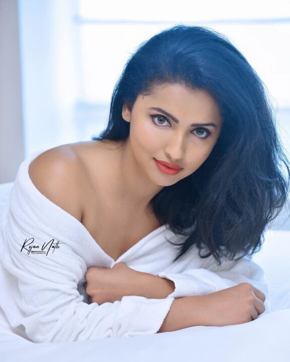 Anicka Vikhraman aka Roopashree Nair photos