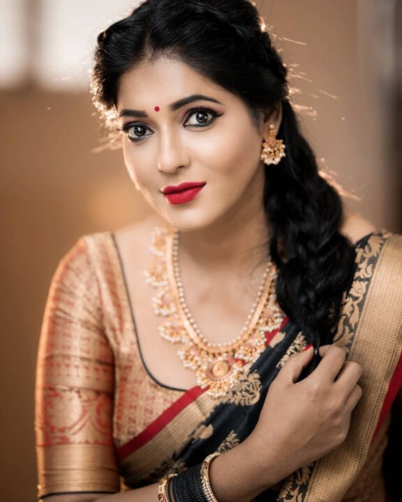 Reshma Pasupuleti in wedding saree photos