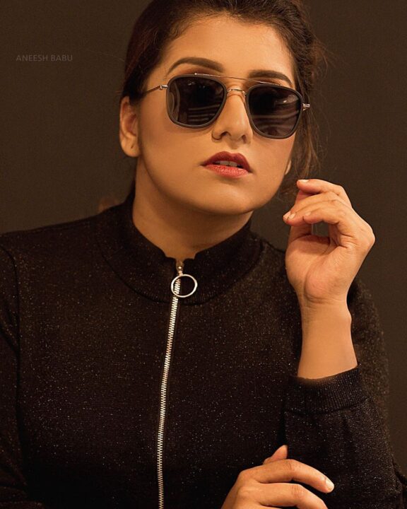 Malayalam actress Sarayu Mohan latest photoshoot stills