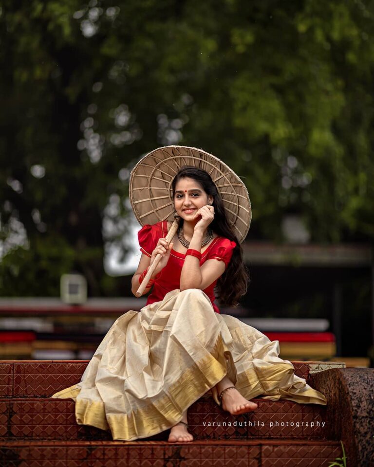 Anaswara Rajan photos in Kerala traditional outfit - South Indian Actress