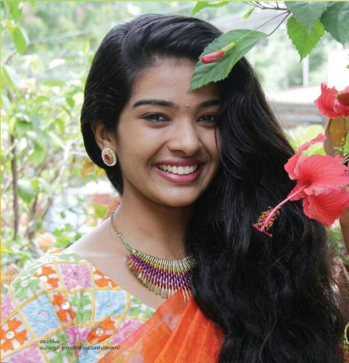 Malayalam television actress Monisha Arshak photoshoot stills