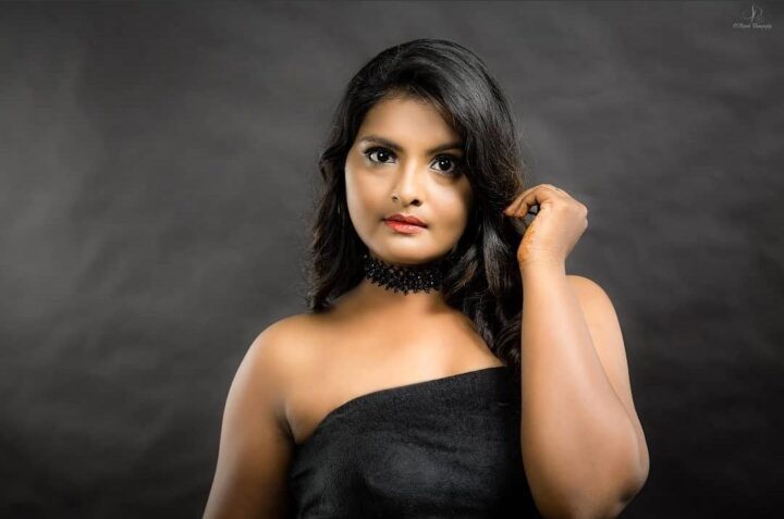 Pooja Ramakrishnan sizzling hot photoshoot stills