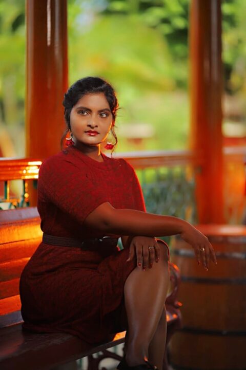 Pooja Ramakrishnan sizzling hot photoshoot stills