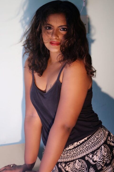 Pooja Ramakrishnan sizzling hot photoshoot stills