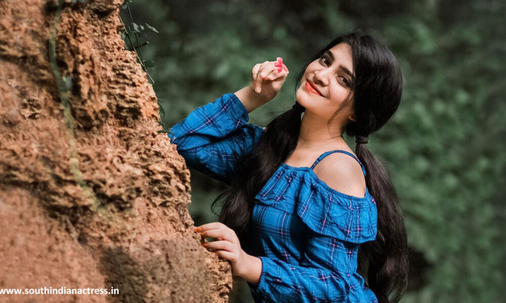 Malavika Sreenath photoshoot stills