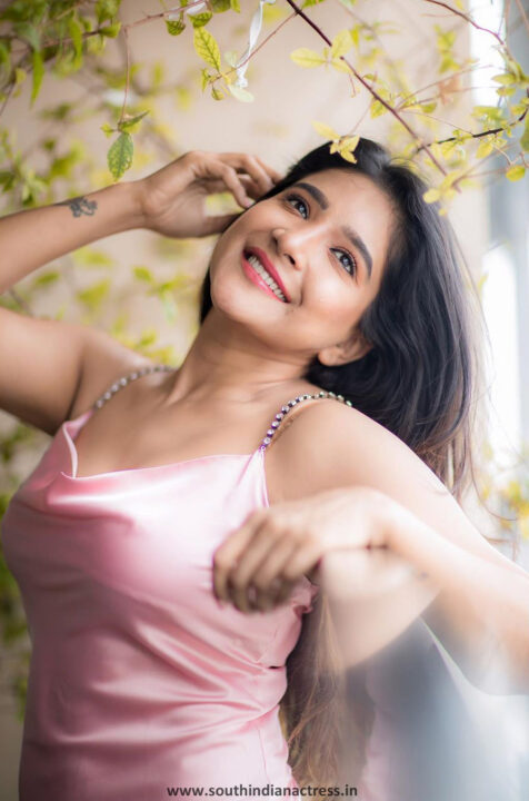 Sakshi Agarwal hot pics in pink satin night wear