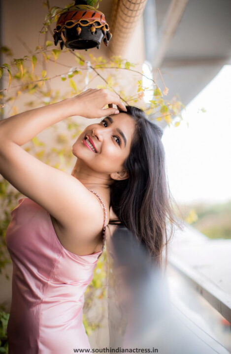 Sakshi Agarwal hot pics in pink satin night wear