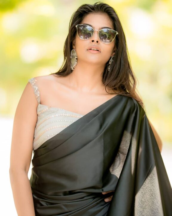 Tamil actress Subalakshmi Rangan in black saree photos