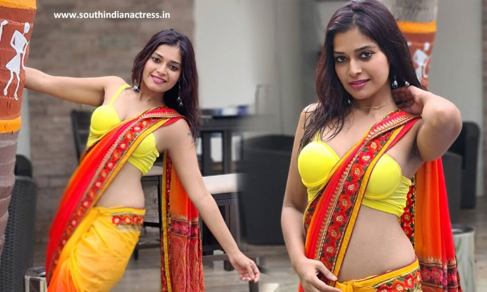 Dharsha Gupta hot pics saree