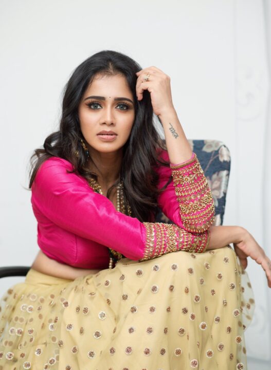 Anjana Rangan glam stills in lehenga