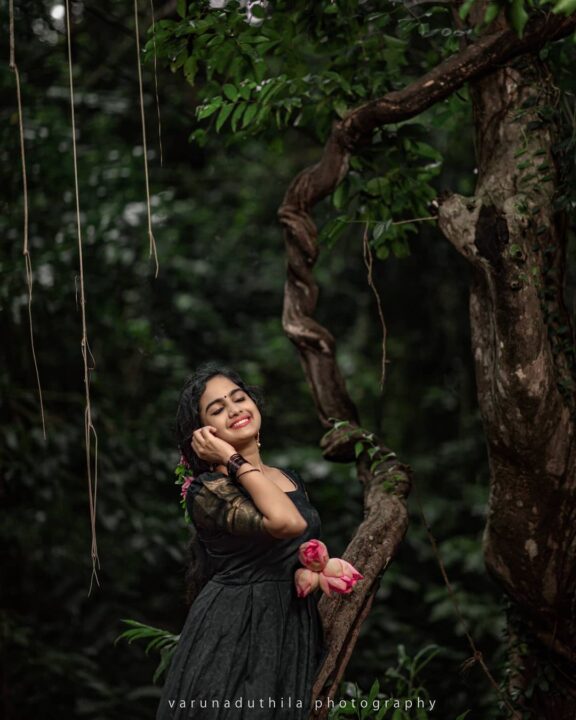 Devika Sanjay stills in black traditional Kerala dress