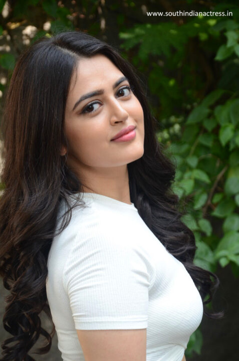 Actress Lovely Singh stills at launch of Gaali Sampath movie