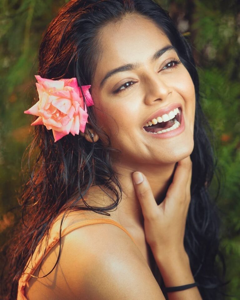 Riddhi Kumar photoshoot stills by Sandeep Khade - South Indian Actress