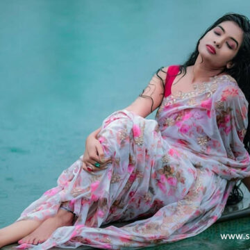 Malayalam actress Monisha Arshak saree stills in rain