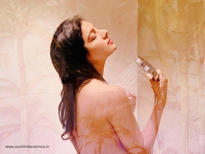Akshatha Srinivas hot bubble bath photos