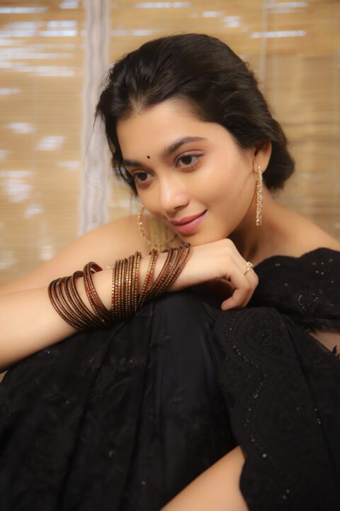 Digangana Suryavanshi in Black Party wear Net Saree