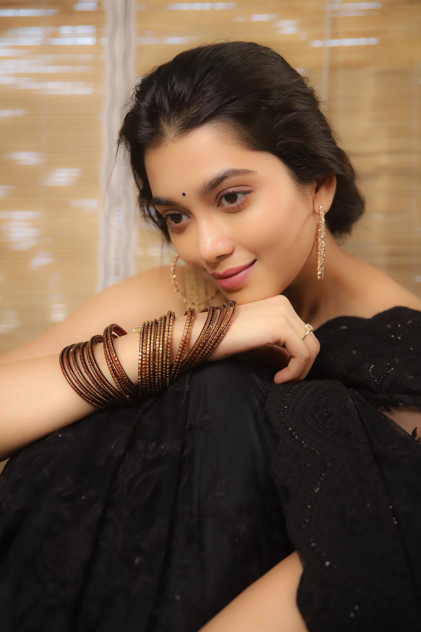 Digangana Suryavanshi Xxx Sex - Digangana Suryavanshi in Black Party wear Net Saree