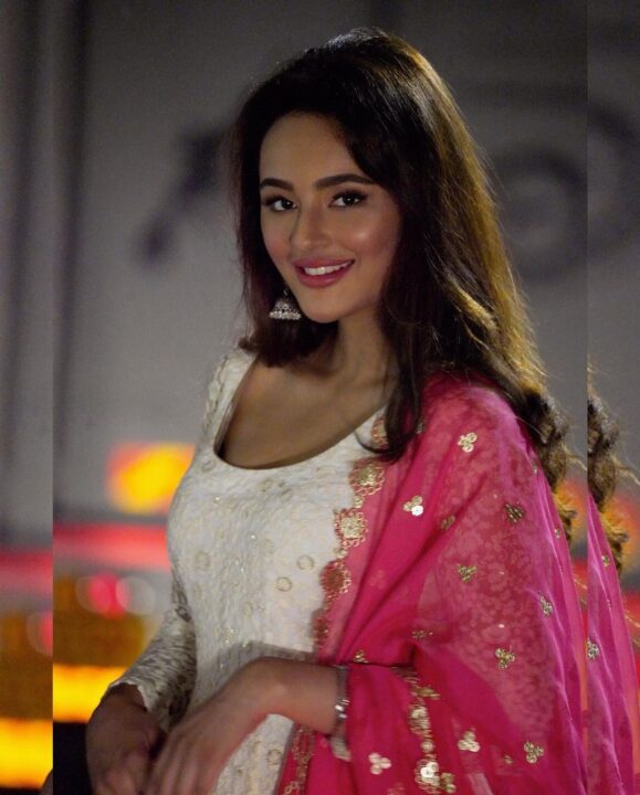 Seerat Kapoor in Ethnic looks drool Instagram fans