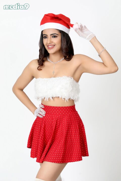 Malvika Sharma as Christmas girl photoshoot stills