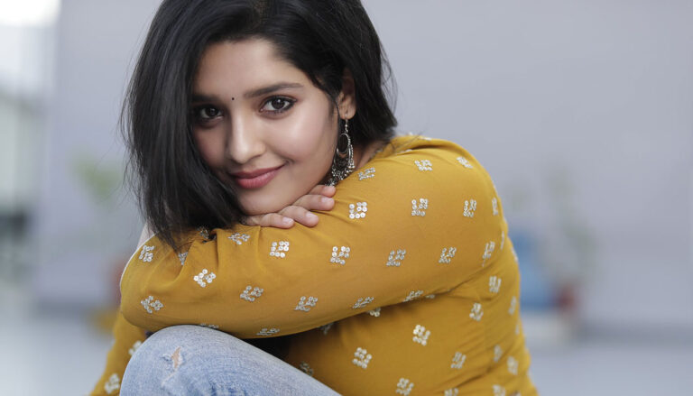 Ritika Singh in yellow kurti stills