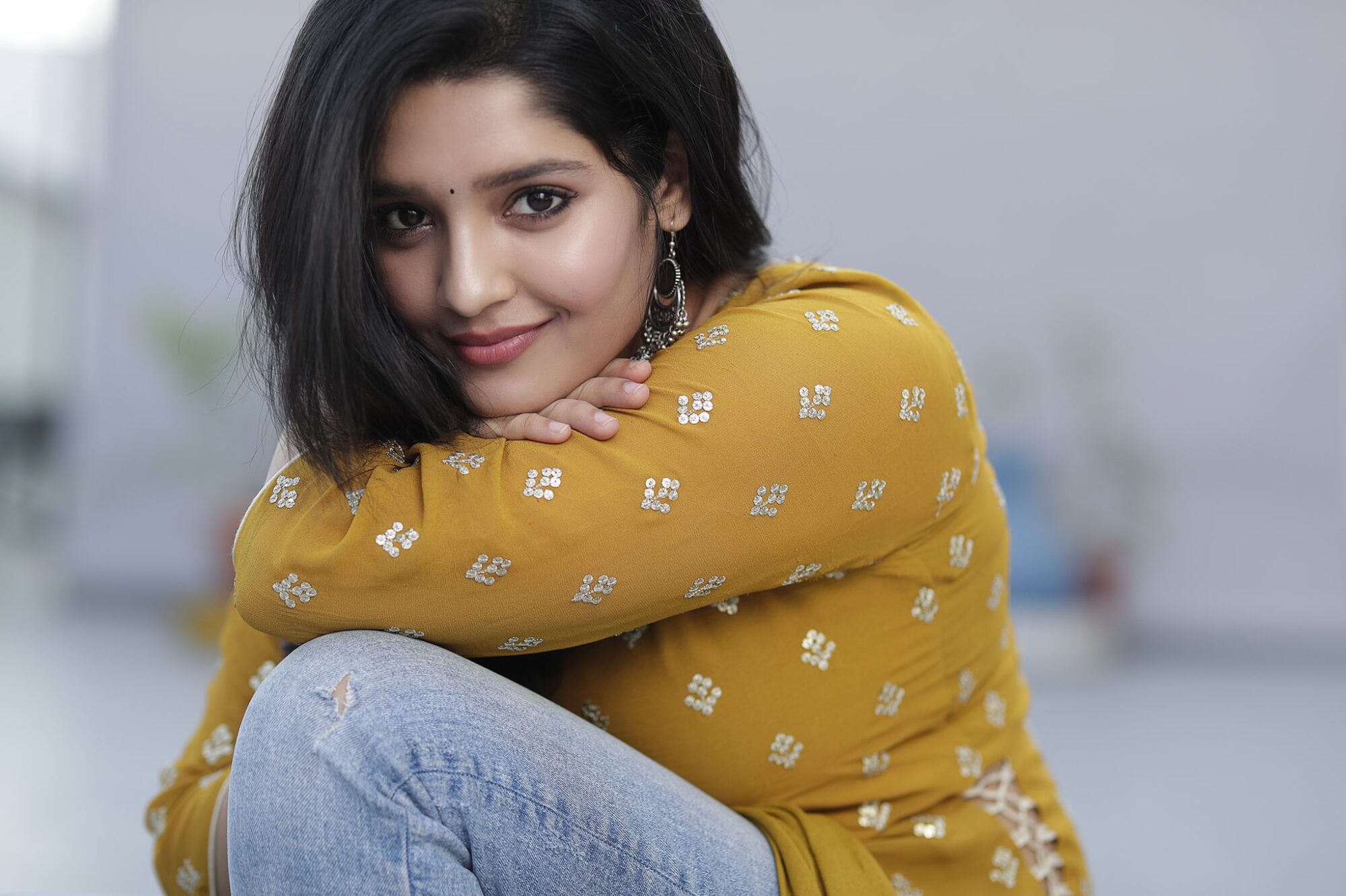 Ritika Singh in yellow kurti stills