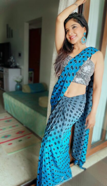 Ultra Low Waist Super Net Fashionable Saree Wearing||How To wear saree(Indian  Saree Creation) - YouTube