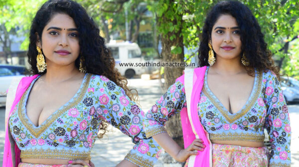 Sonakshi Verma hot cleavage stills at upcoming Telugu movie Kalasa Opening