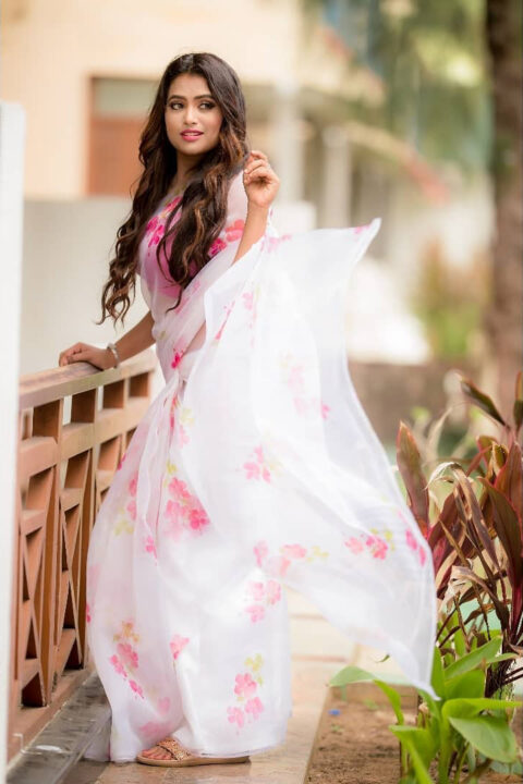 Farina Azad in floral saree photos