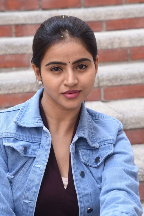 Naveena Reddy latest stills at her upcoming movie opening